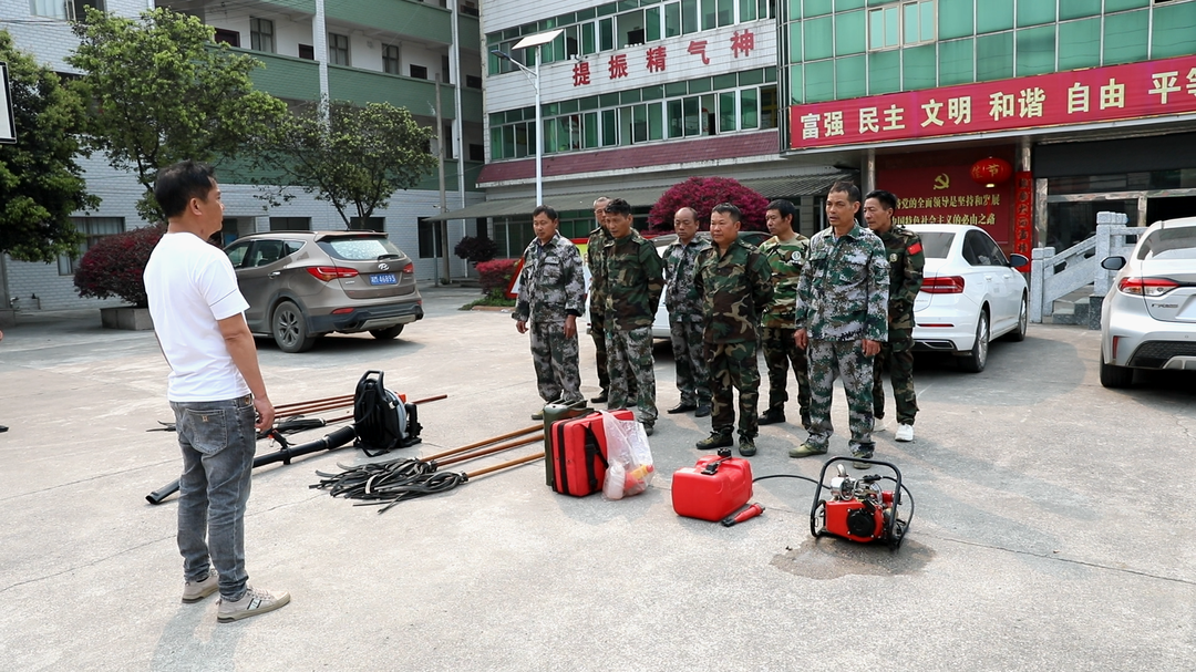 以“练”备战，筑牢森林防火“安全墙”