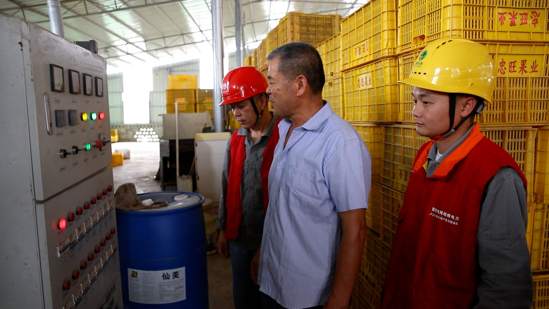 江永：“电力红”护航秋收季 助农丰产又丰收