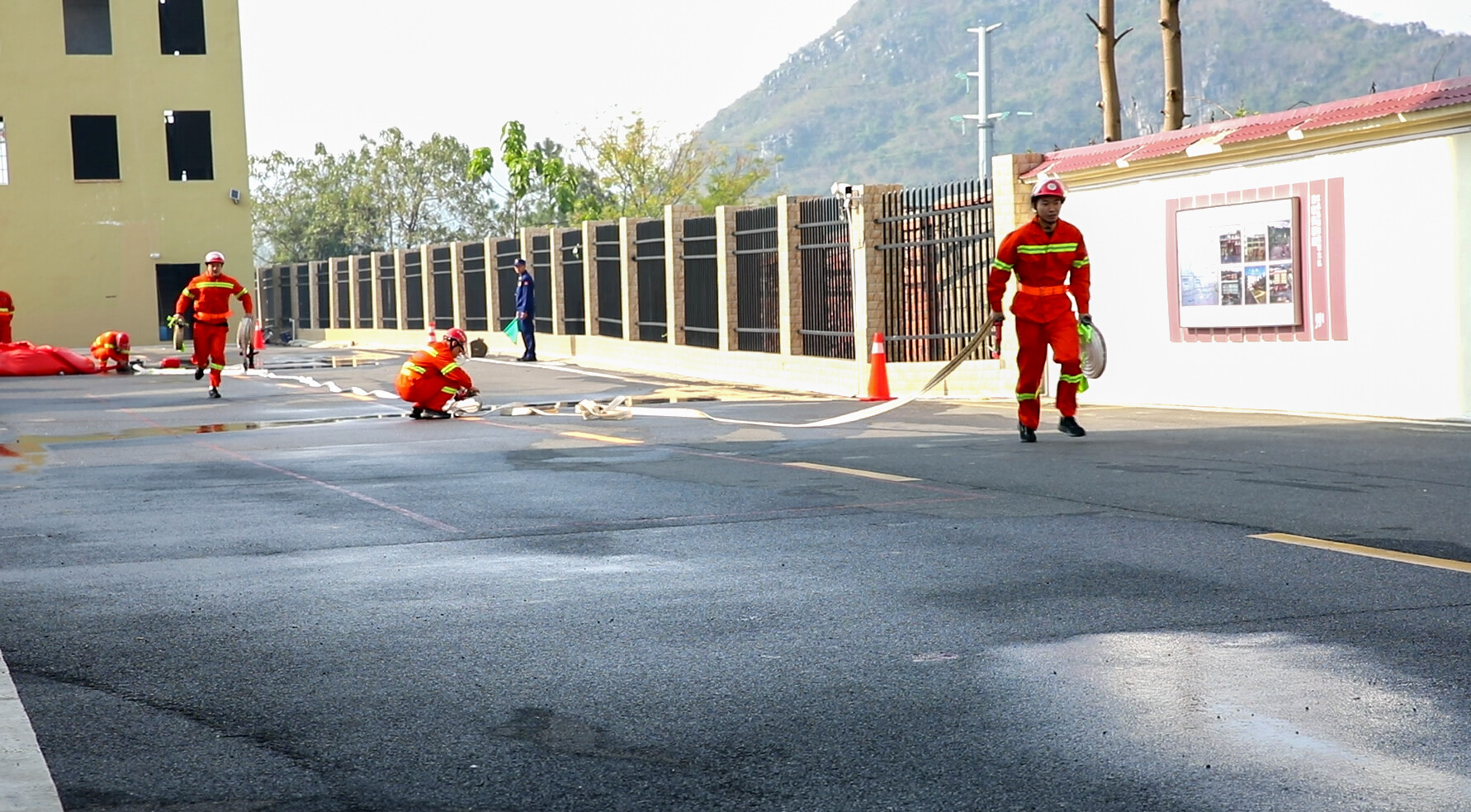 江永县举行2025年乡镇与国有林场消防队伍比武竞赛