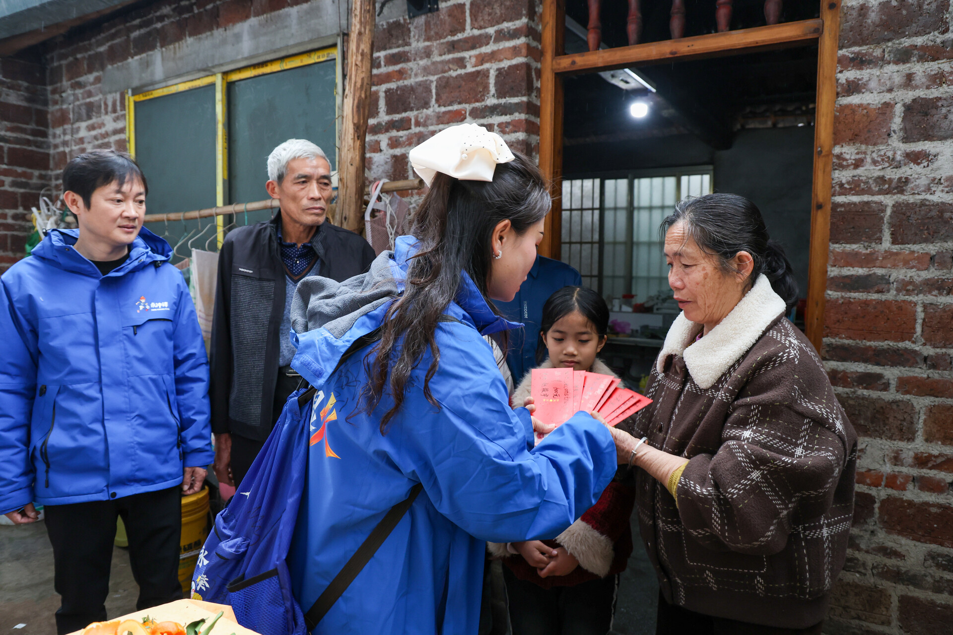 湖南江永：赵筱宇一家的新年特殊红包