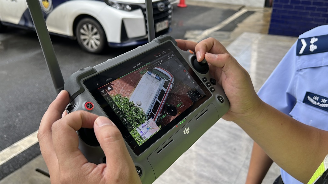 江永：科技亮剑查获违规“黑救护车”